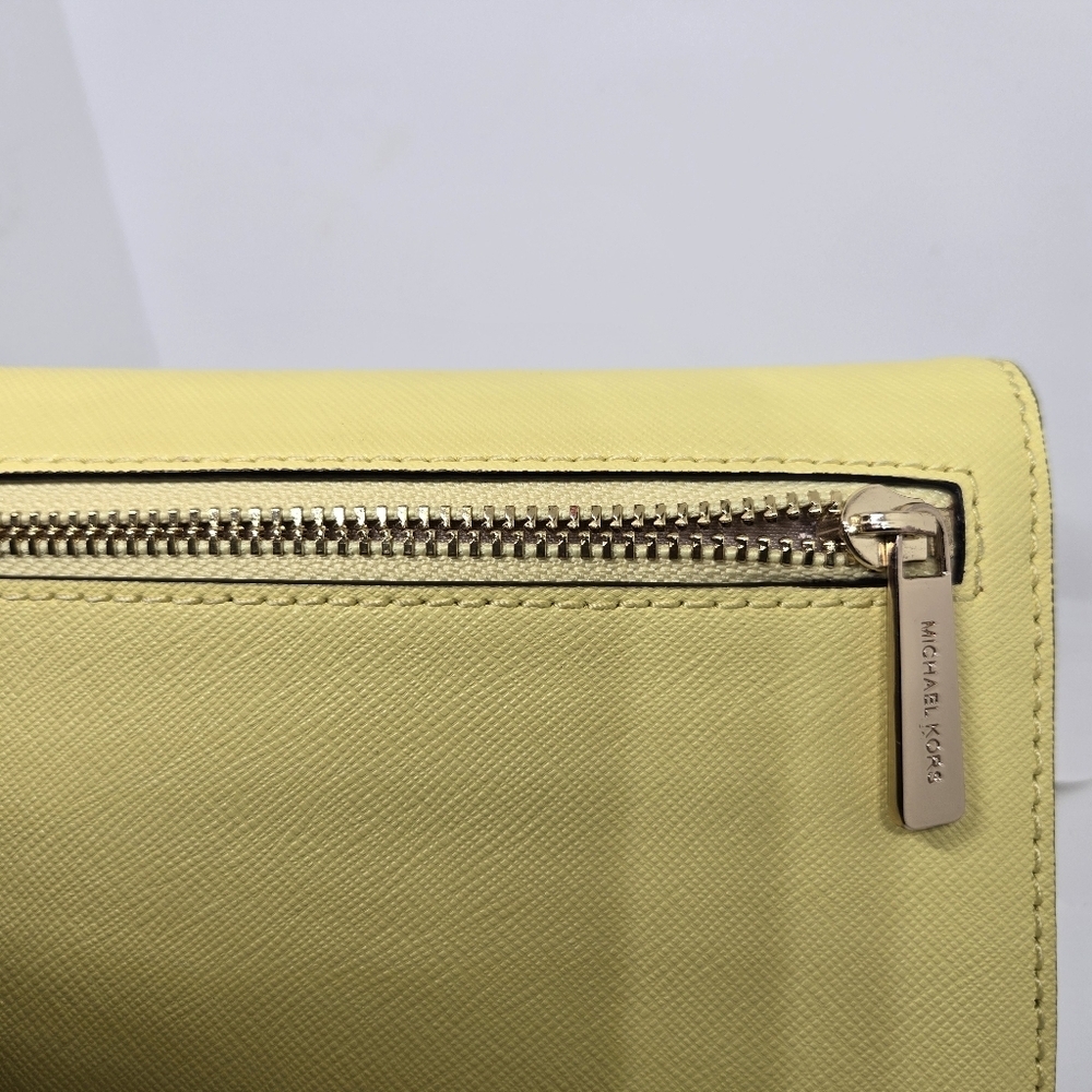Michael Kors Trifold Wallet Sunshine Yellow - Picture 3 of 9